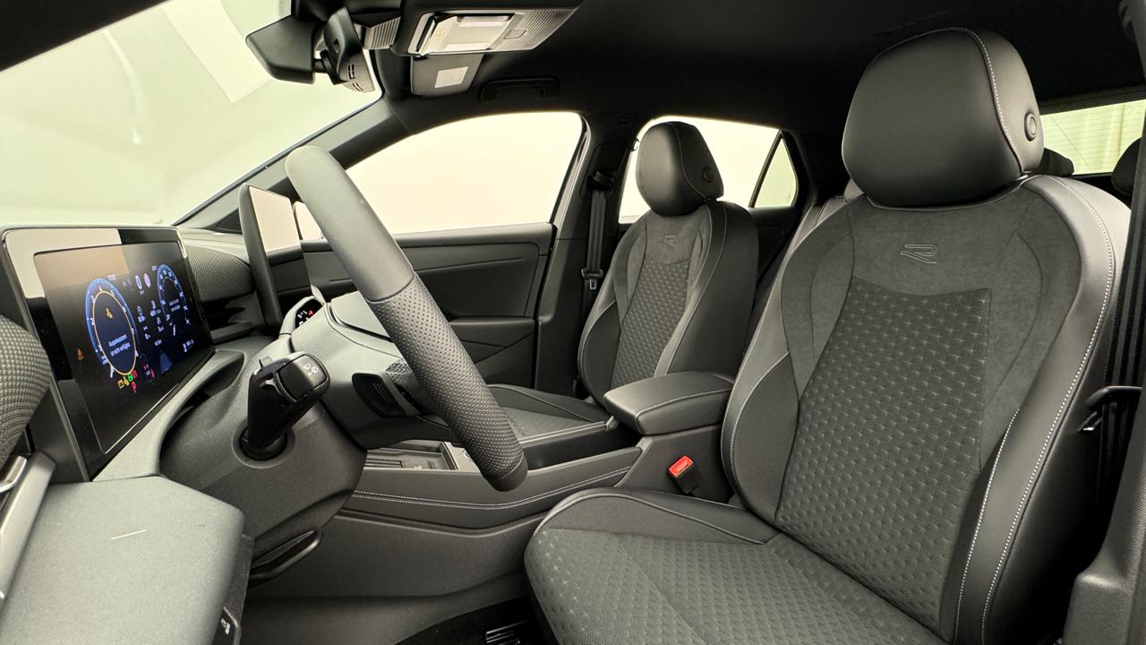 VW<br>T-Roc 1.5 eTSI mHEV R-Line DSG