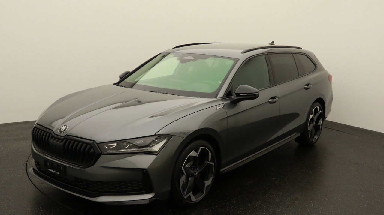 Skoda<br>Superb Combi 2.0 TDi Sportline 4x4 DSG