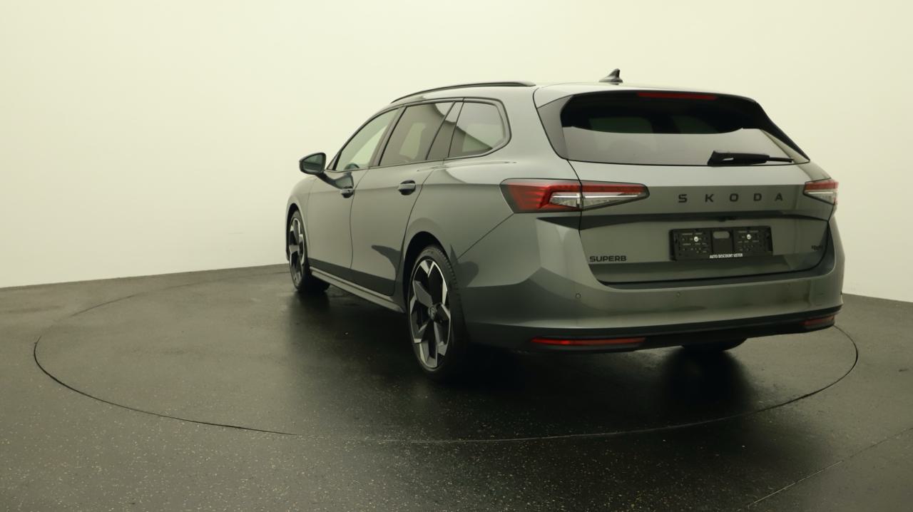 Skoda<br>Superb Combi 2.0 TSI Sportline 4x4 DSG