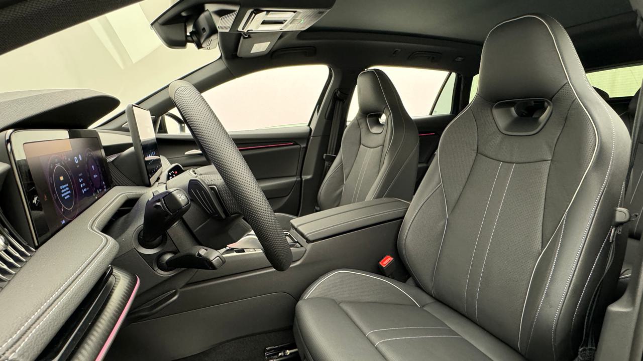 Skoda<br>Superb Combi 2.0 TSI Sportline 4x4 DSG