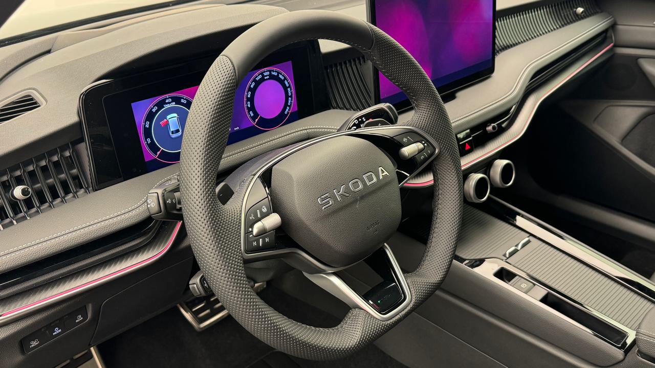 Skoda<br>Superb Combi 2.0 TSI Sportline 4x4 DSG