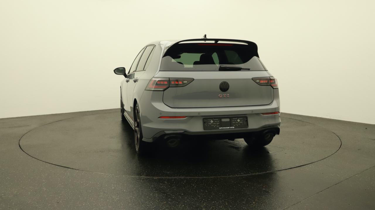 VW<br>Golf 2.0 TSI GTI Edition 50 DSG