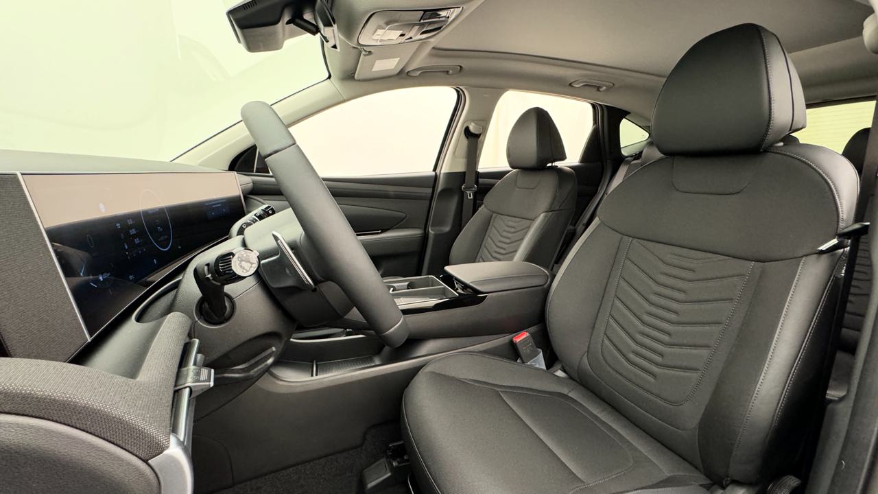 Hyundai<br>Tucson 1.6 TGDI HEV Limited 4WD