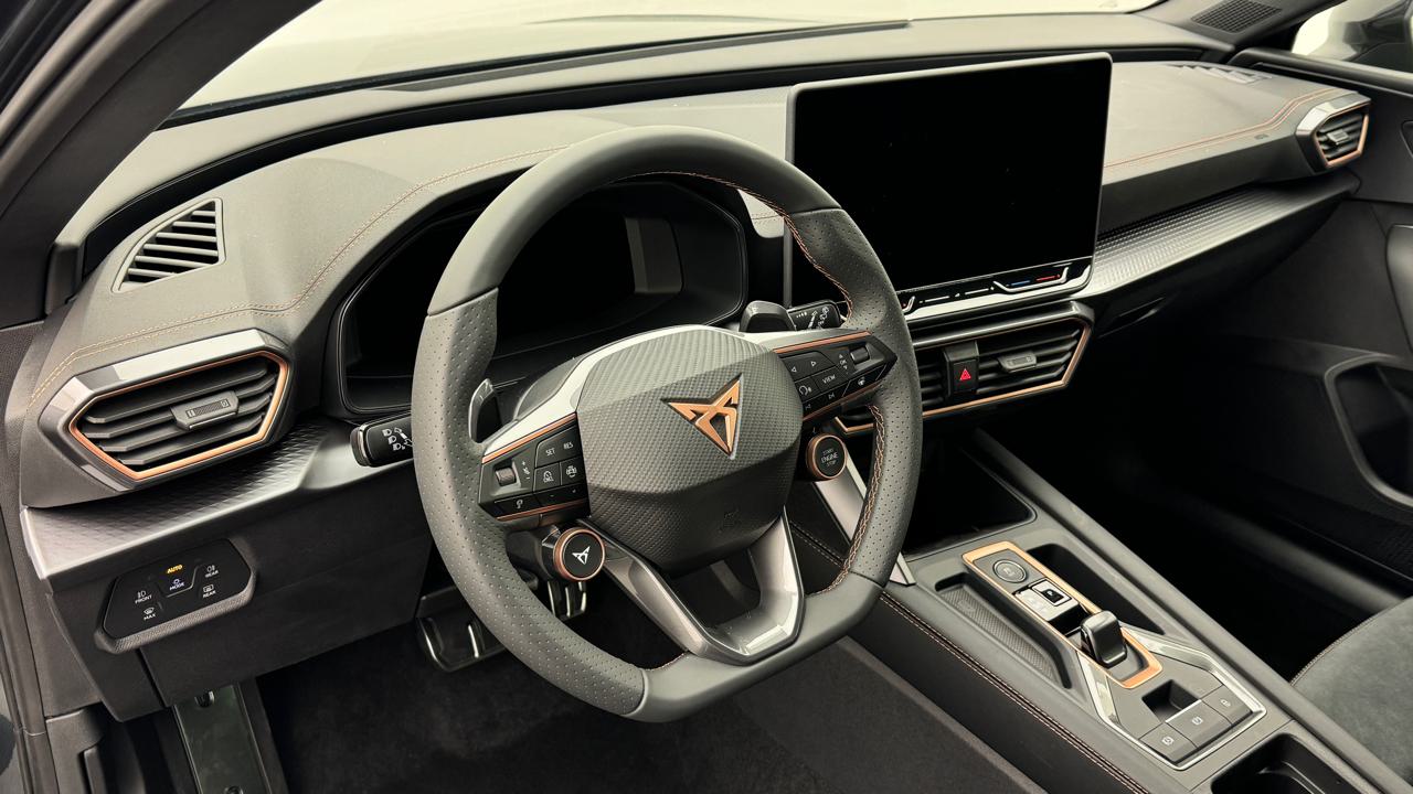 Cupra<br>LEON ST 1.5 e-HYBRID pHEV VZ Black Edition DSG