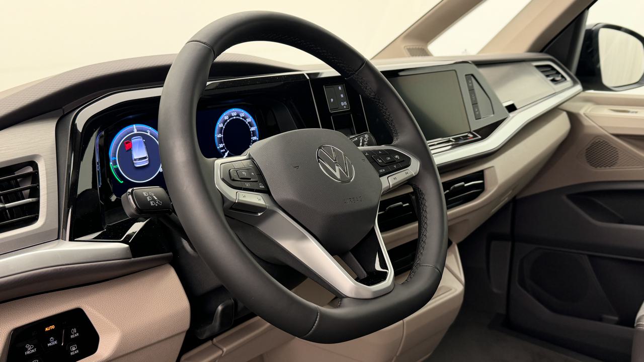 VW<br>Multivan 1.5 eHybrid Life Edition 4Motion DSG