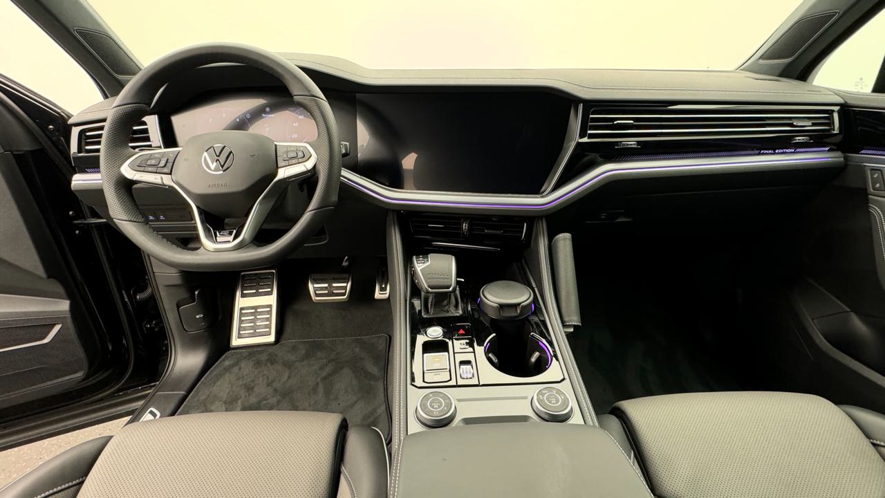 VW<br>Touareg 3.0 TDI R-Line Final Edition Tiptronic