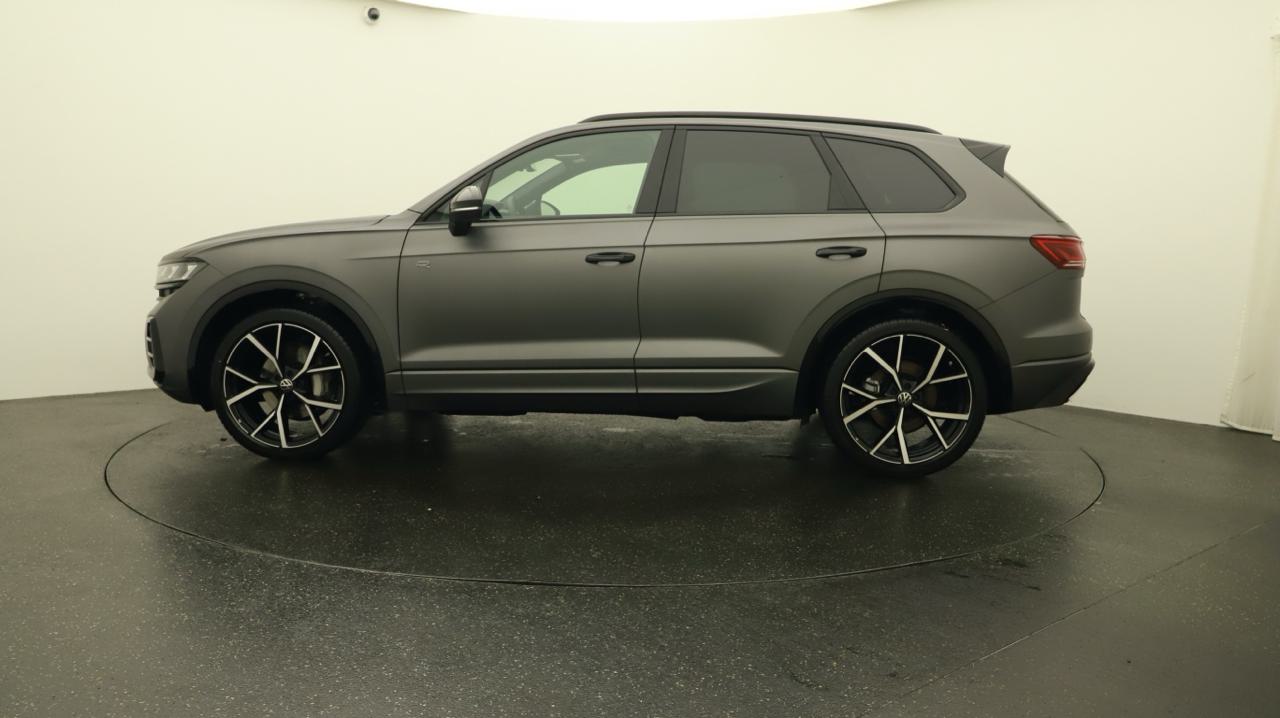 VW<br>Touareg 3.0 TDI R-Line Final Edition Tiptronic