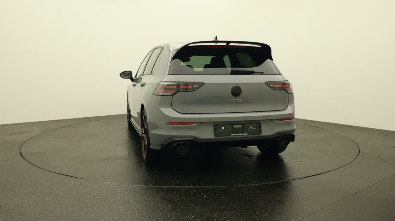 VW<br>Golf 2.0 TSI GTI Edition 50 DSG