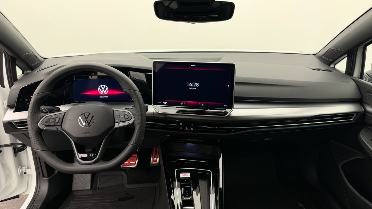 VW<br>Golf 2.0 TSI GTI Edition 50 DSG