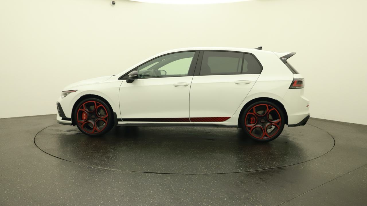 VW<br>Golf 2.0 TSI GTI Edition 50 DSG