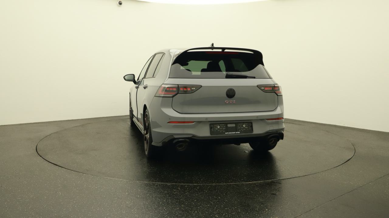 VW<br>Golf 2.0 TSI GTI Edition 50 DSG