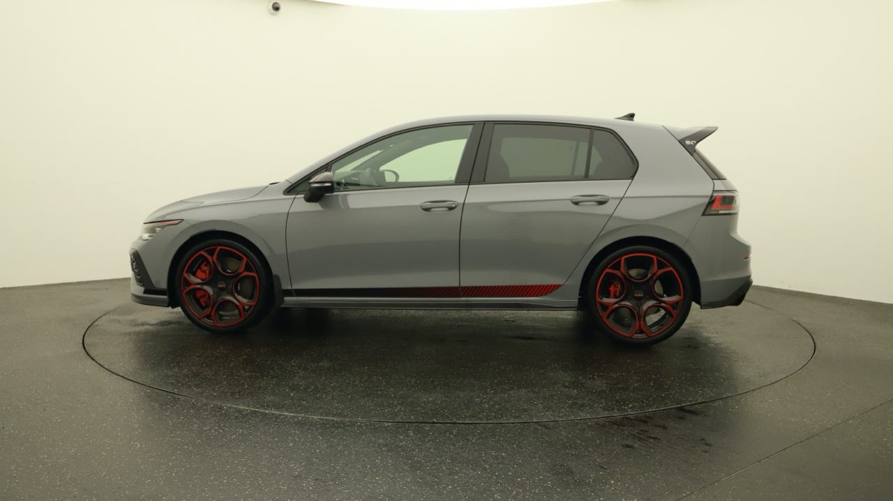 VW<br>Golf 2.0 TSI GTI Edition 50 DSG