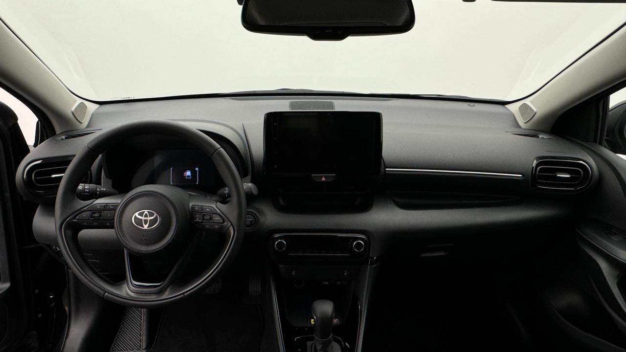 Toyota<br>Yaris 1.5 Sport e-CVT