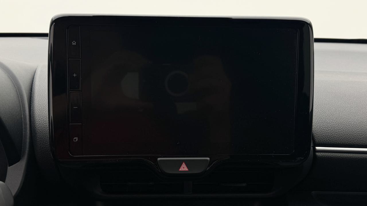 Toyota<br>Yaris 1.5 Sport e-CVT