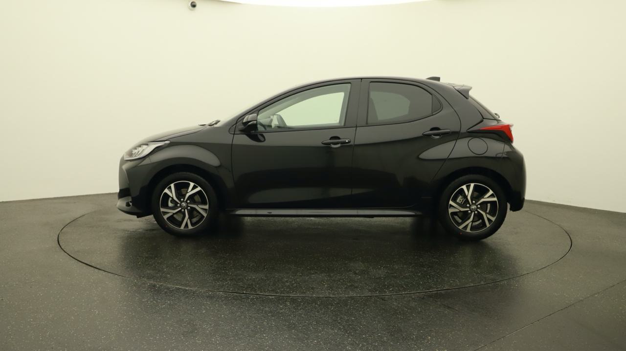 Toyota<br>Yaris 1.5 Sport e-CVT