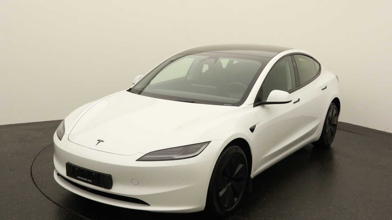 Tesla Model 3 Long Range Dual Motor AWD