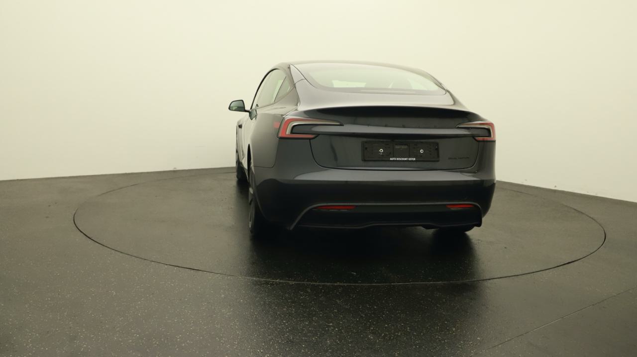Tesla<br>Model 3 Long Range Dual Motor AWD