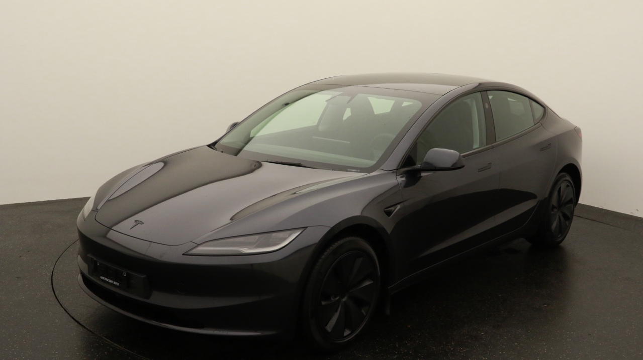 Tesla<br>Model 3 Long Range Dual Motor AWD