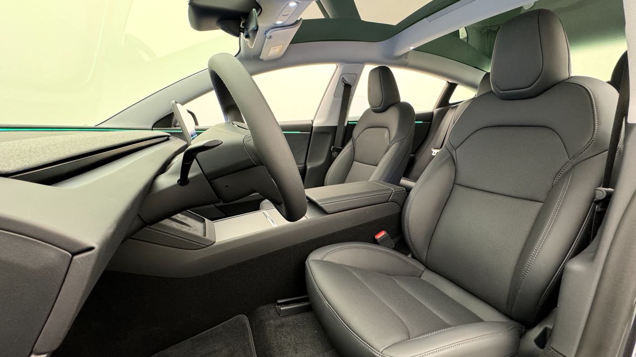 Tesla<br>Model 3 Long Range Dual Motor AWD