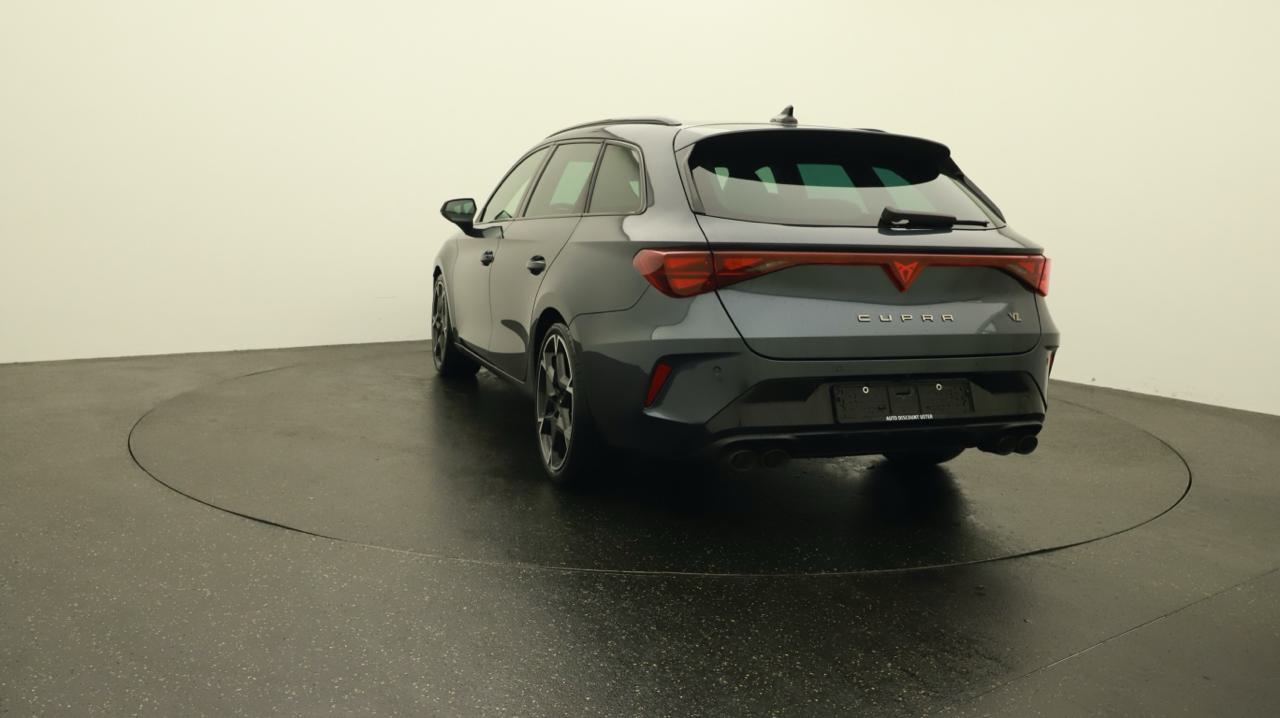 Cupra<br>LEON ST 2.0 TSI VZ DSG 4Drive
