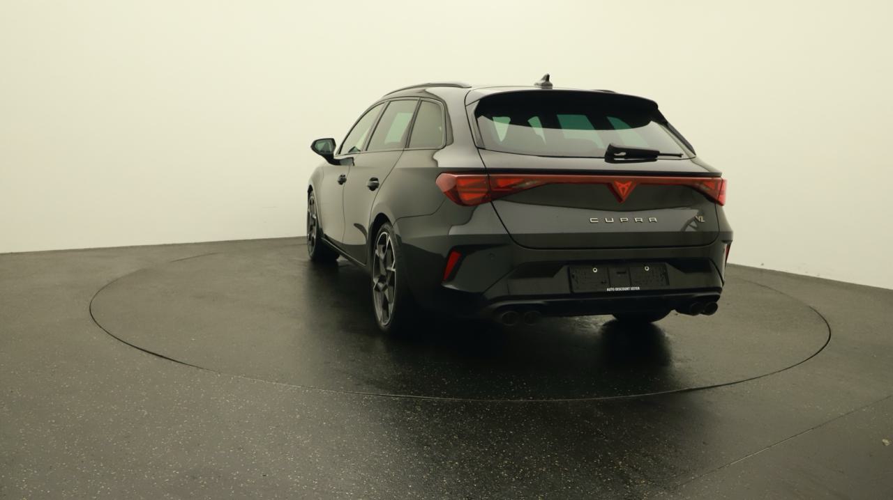 Cupra<br>LEON ST 2.0 TSI VZ DSG 4Drive