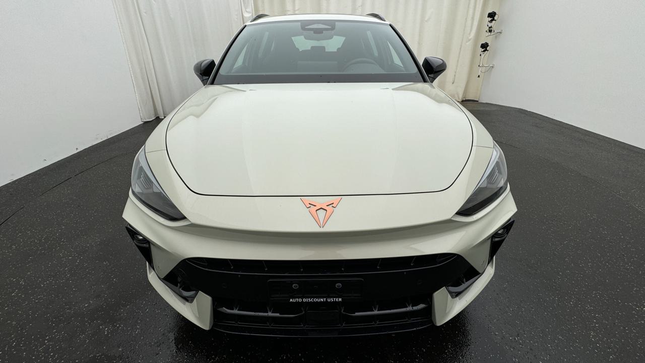 Cupra<br>LEON ST 2.0 TSI VZ DSG 4Drive