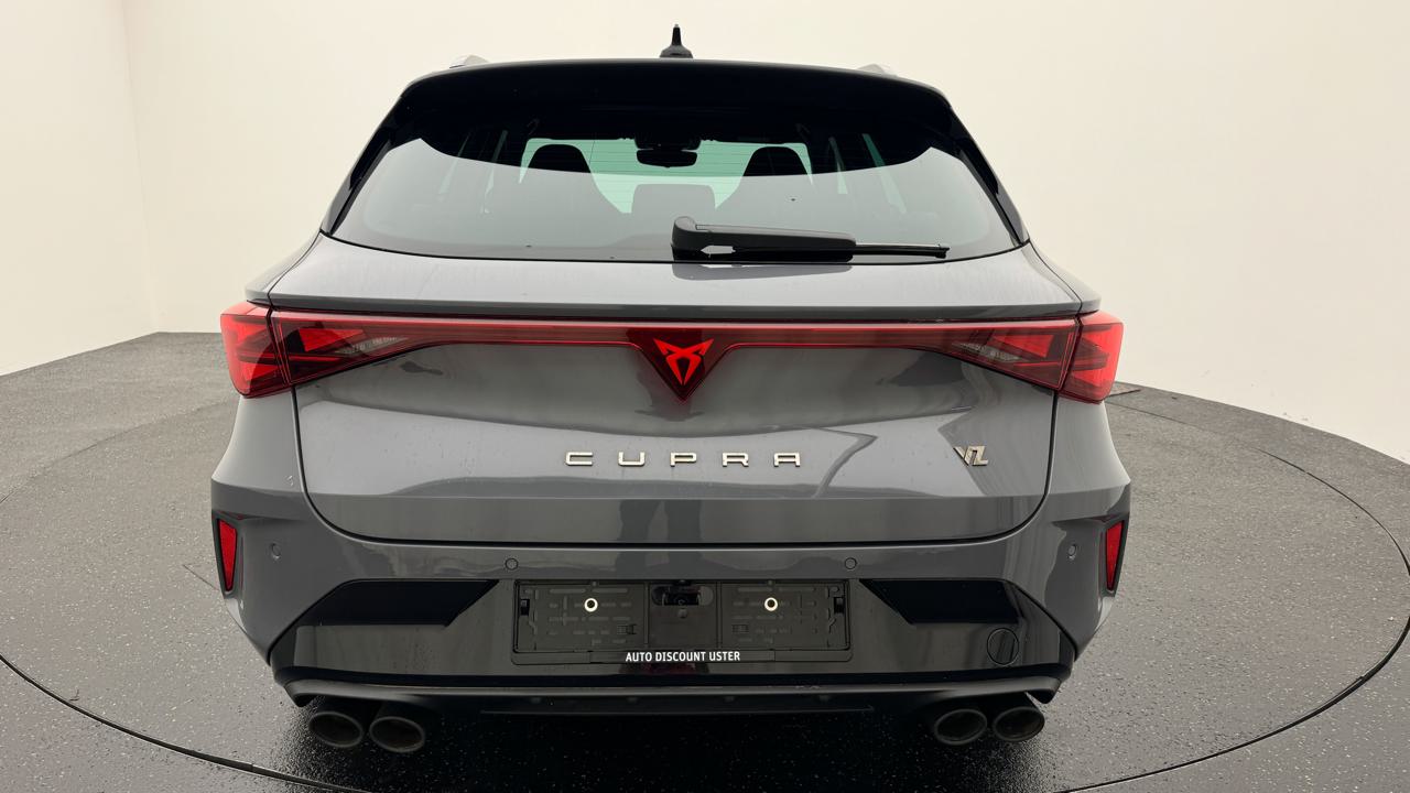 Cupra<br>LEON ST 2.0 TSI VZ DSG 4Drive