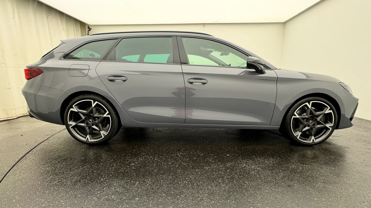 Cupra<br>LEON ST 2.0 TSI VZ DSG 4Drive