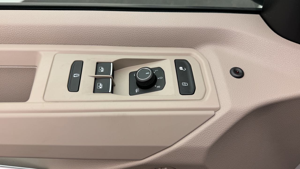 VW<br>Multivan 1.5 eHybrid Life Edition 4Motion DSG