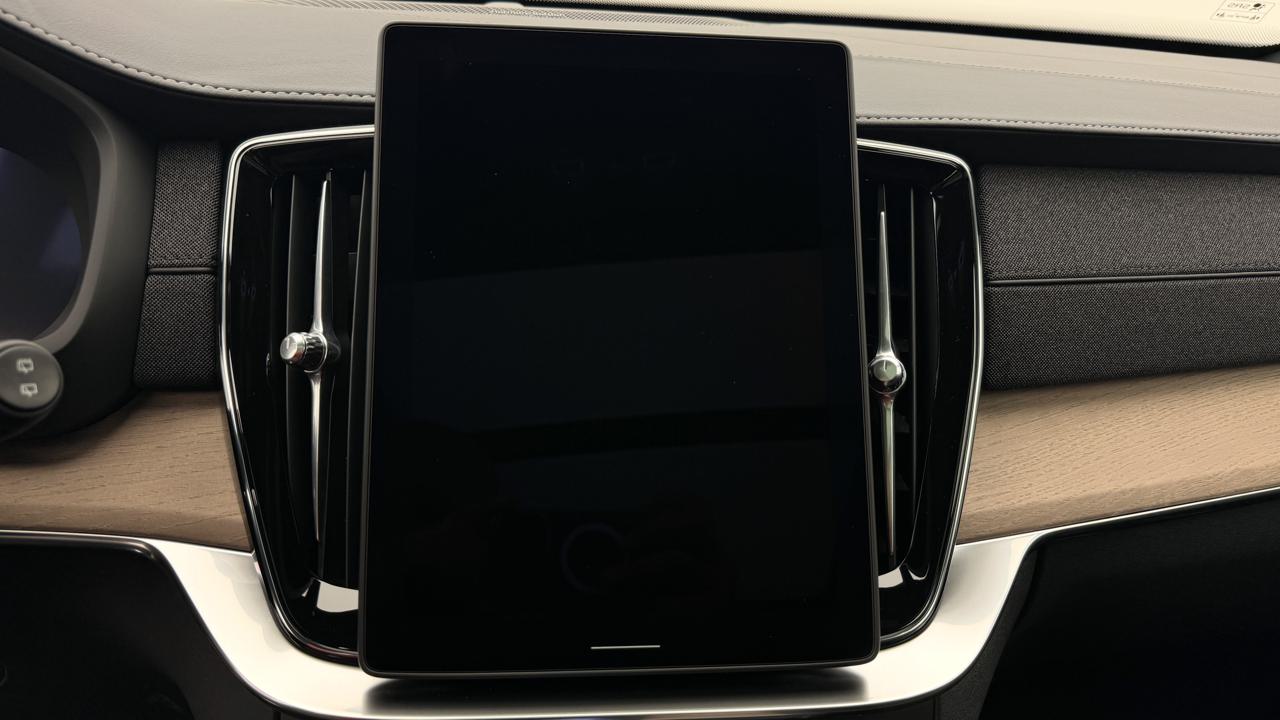 Volvo<br>XC90 T8 AWD PluginHybrid Ultra Dark Geartronic