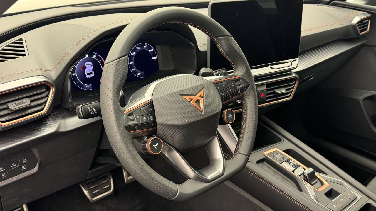 Cupra<br>LEON ST 2.0 TSI VZ DSG 4Drive