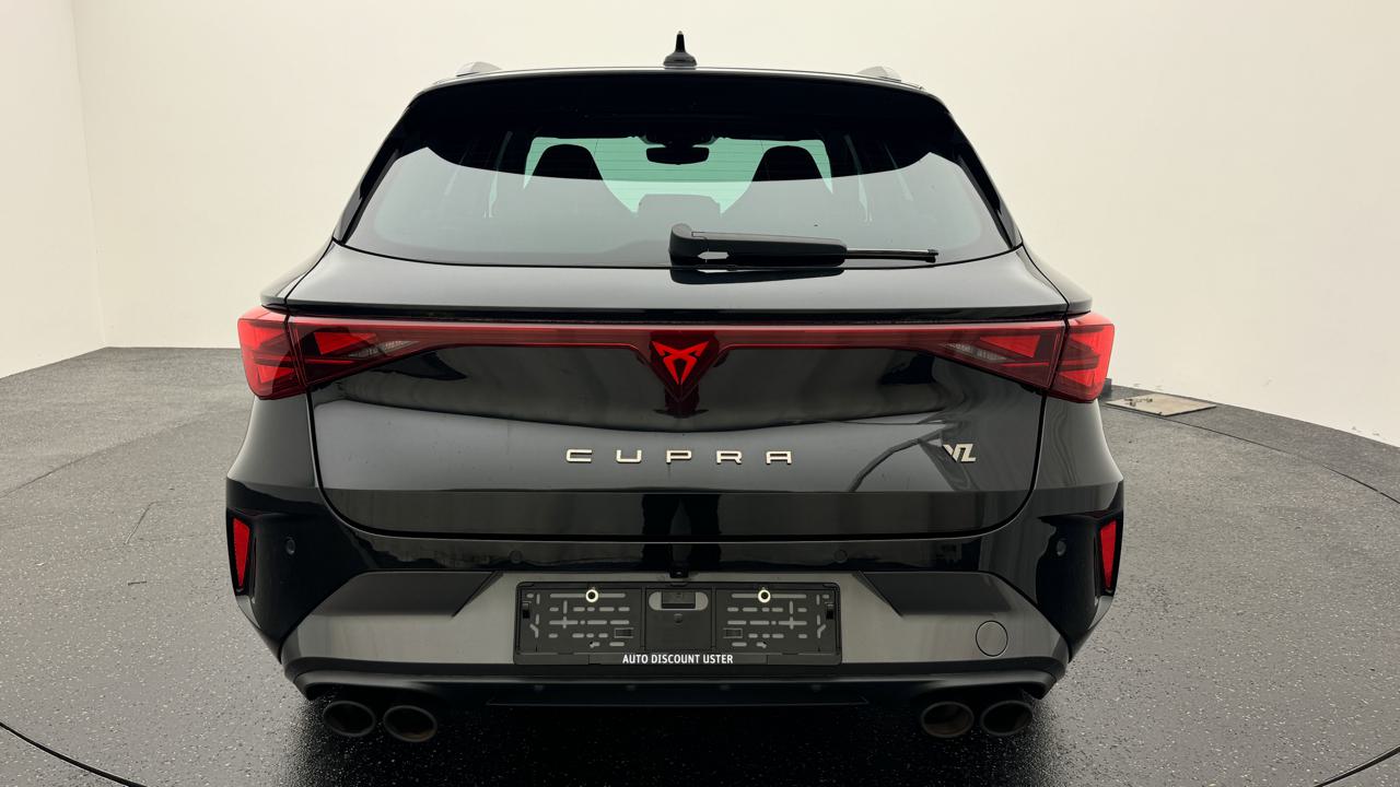 Cupra<br>LEON ST 2.0 TSI VZ DSG 4Drive