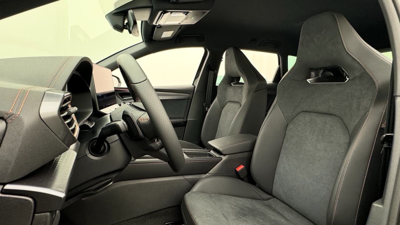 Cupra<br>LEON ST 2.0 TSI VZ DSG 4Drive