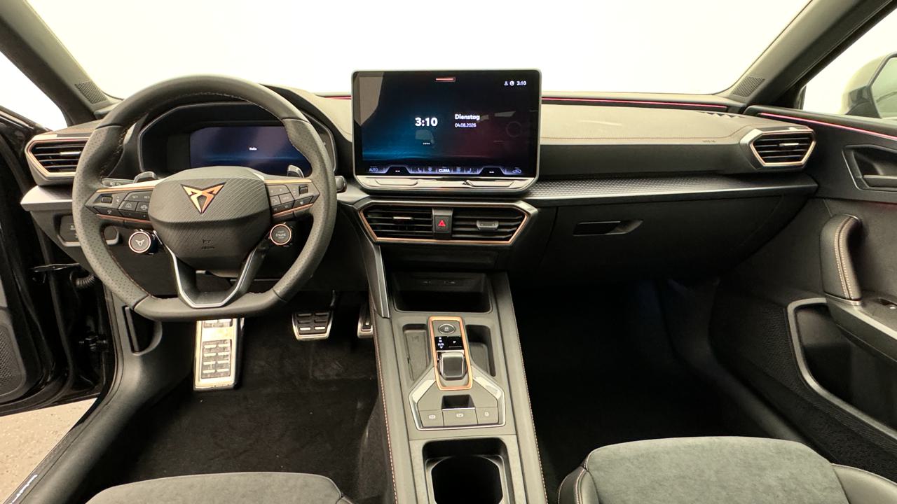 Cupra<br>LEON ST 2.0 TSI VZ DSG 4Drive