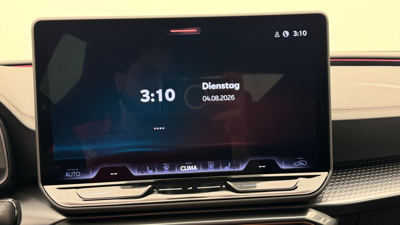 Cupra<br>LEON ST 2.0 TSI VZ DSG 4Drive