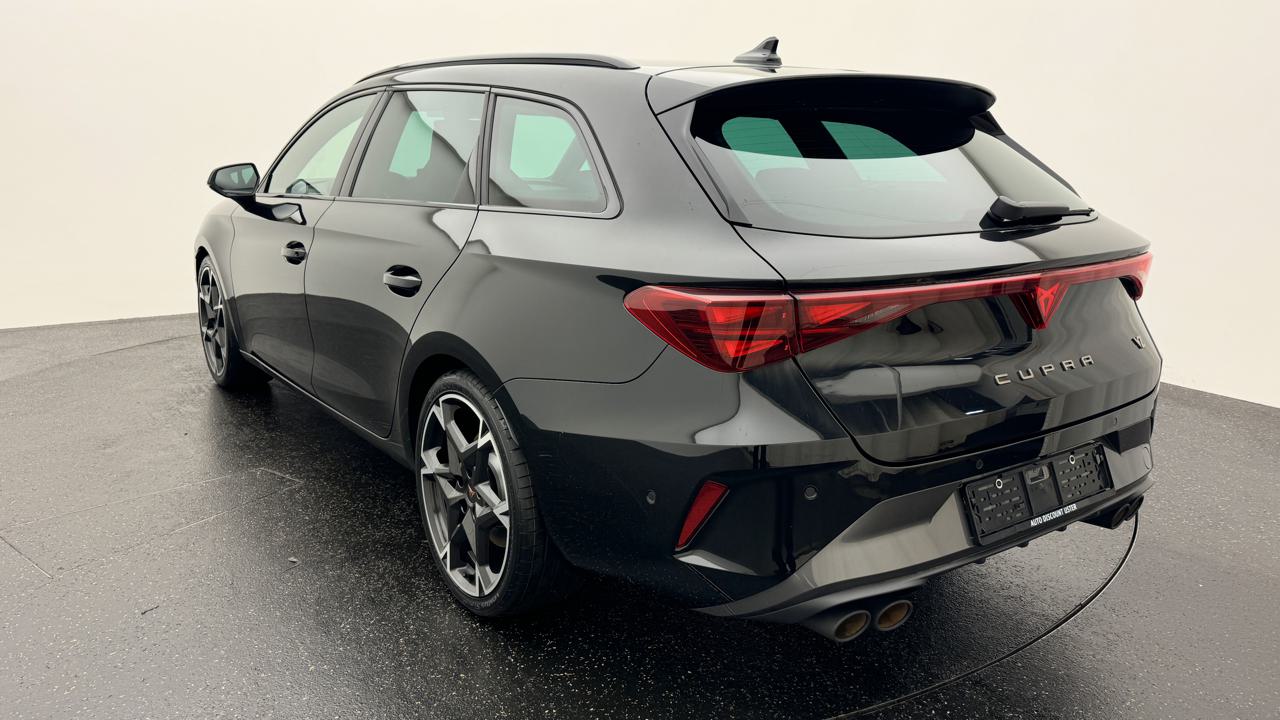 Cupra<br>LEON ST 2.0 TSI VZ DSG 4Drive