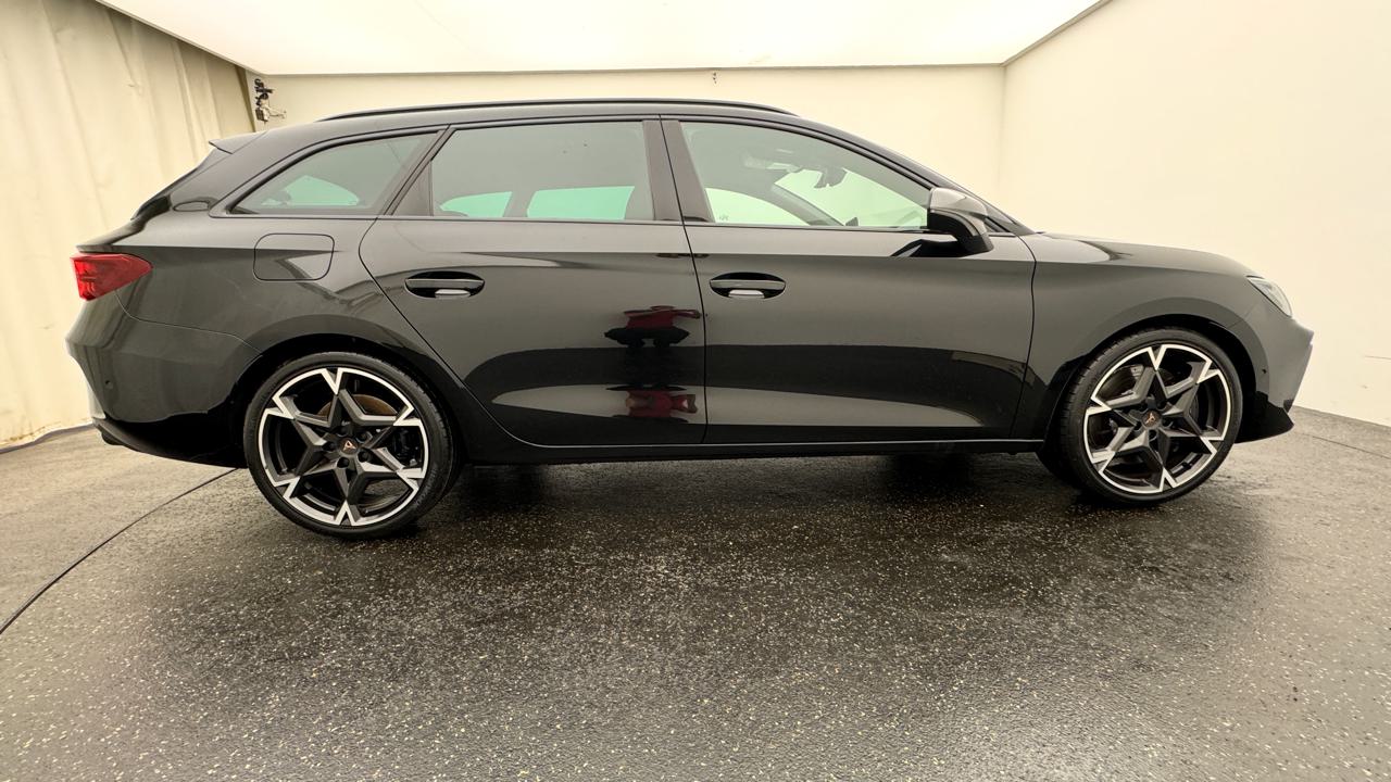 Cupra<br>LEON ST 2.0 TSI VZ DSG 4Drive