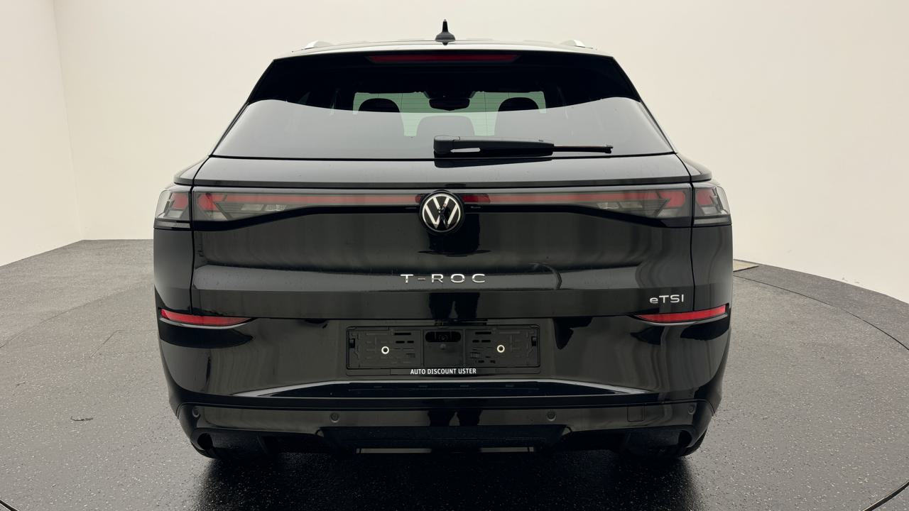 VW<br>T-Roc 1.5 eTSI mHEV R-Line DSG