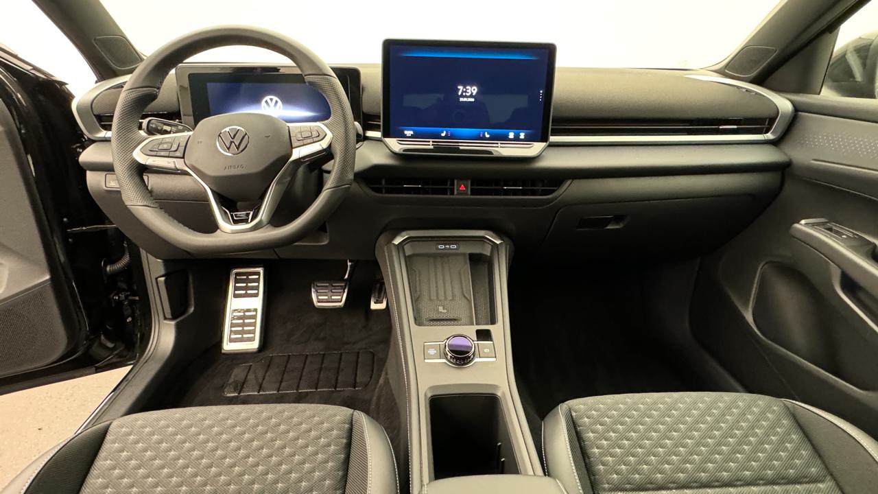 VW<br>T-Roc 1.5 eTSI mHEV R-Line DSG