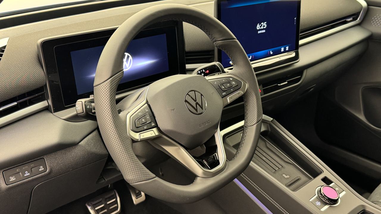VW<br>T-Roc 1.5 eTSI mHEV R-Line DSG