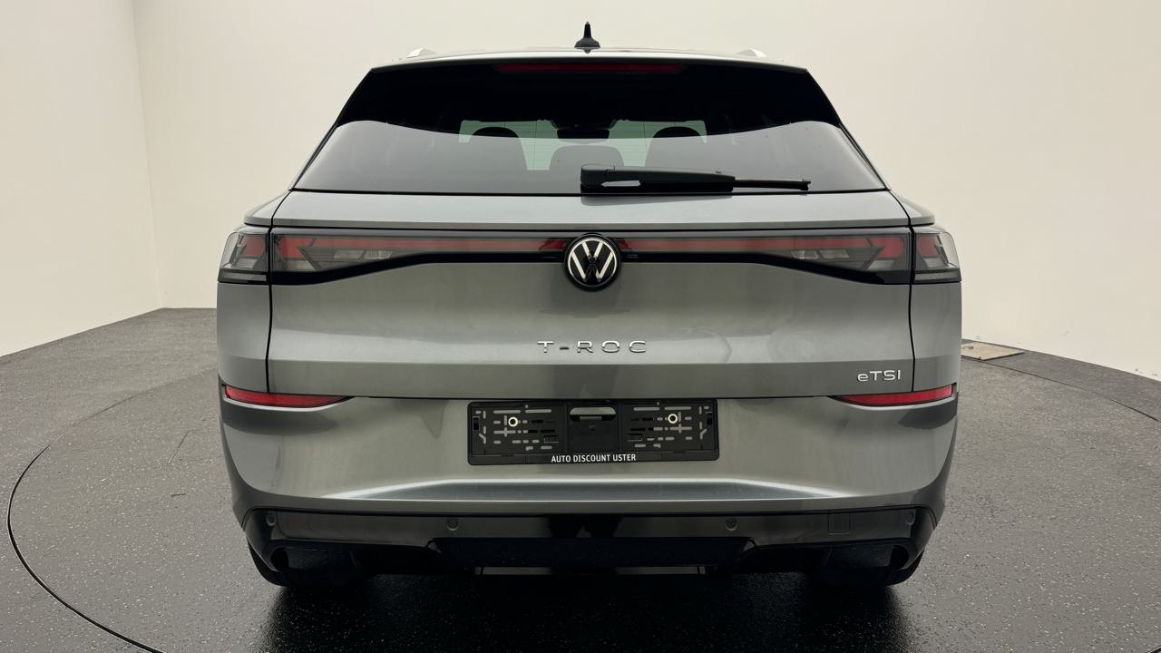 VW<br>T-Roc 1.5 eTSI mHEV R-Line DSG