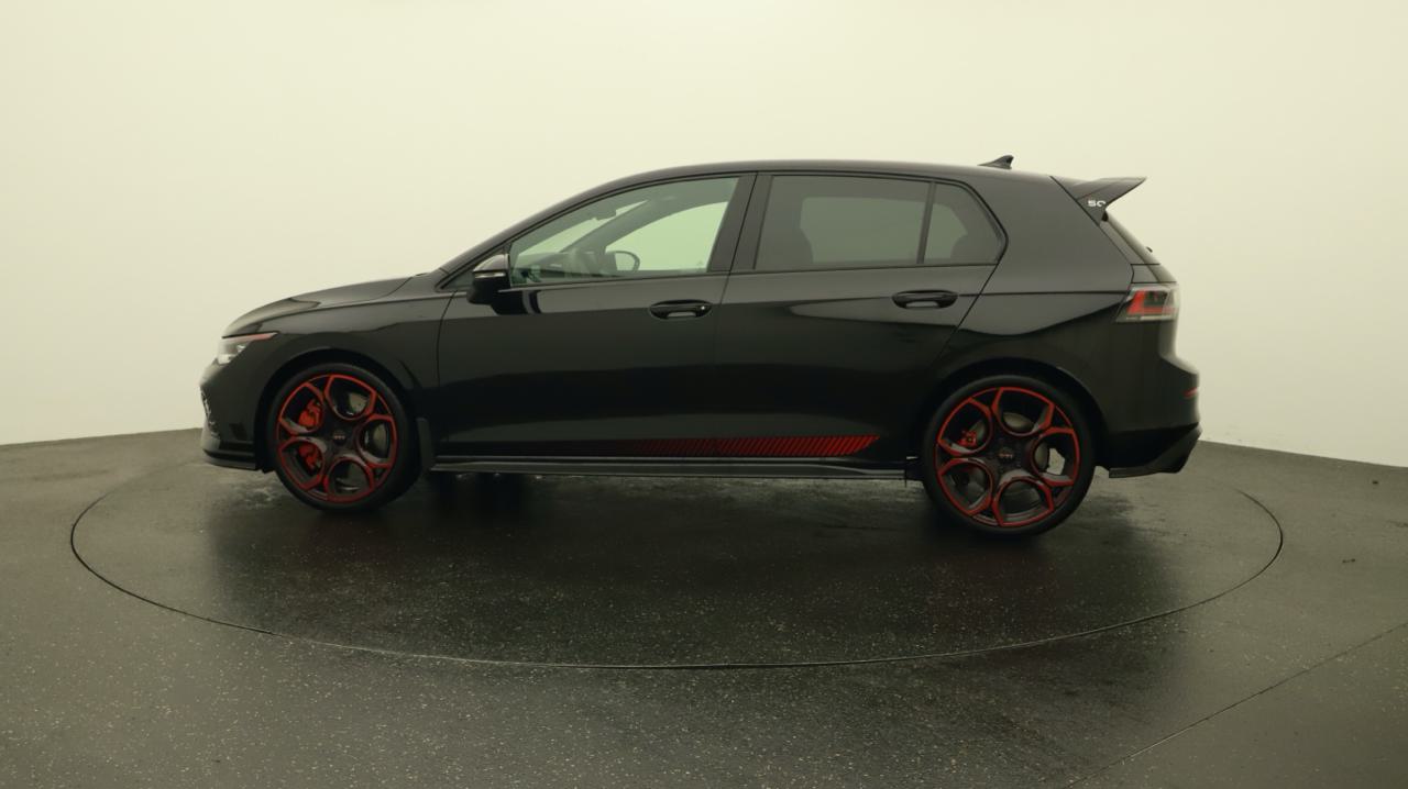 VW<br>Golf 2.0 TSI GTI Edition 50 DSG