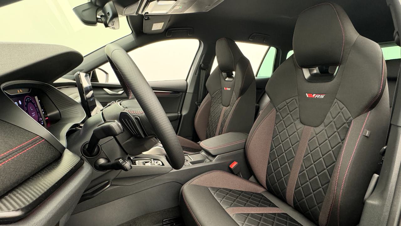 Skoda<br>Octavia Combi 2.0 TSI DSG RS