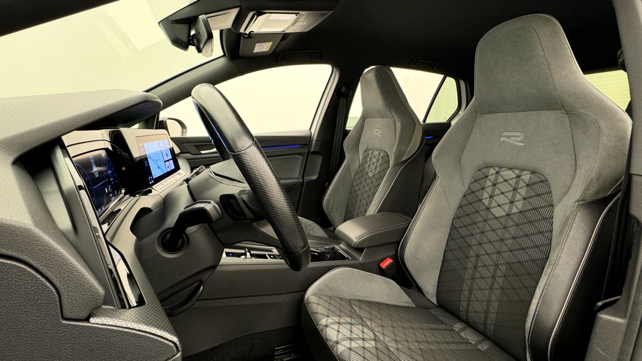VW<br>Golf VIII 1.5 eTSI mHEV ACT R-Line DSG