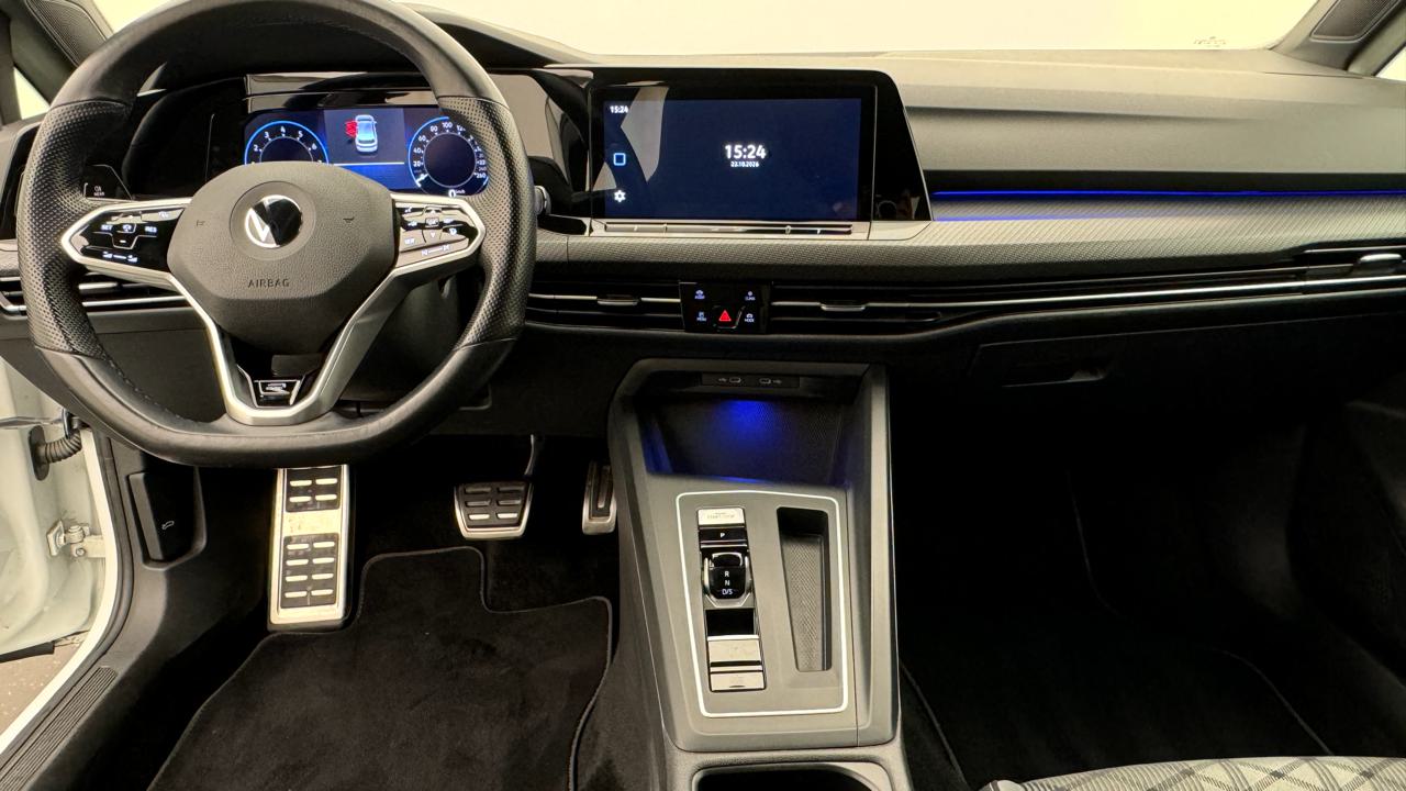 VW<br>Golf VIII 1.5 eTSI mHEV ACT R-Line DSG
