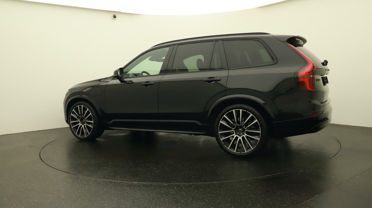 Volvo<br>XC90 T8 AWD PluginHybrid Black Edition Geartronic