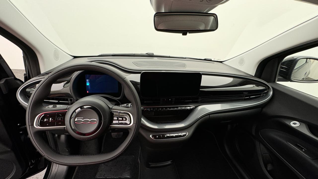 Fiat<br>500 electric 42kWh Icon