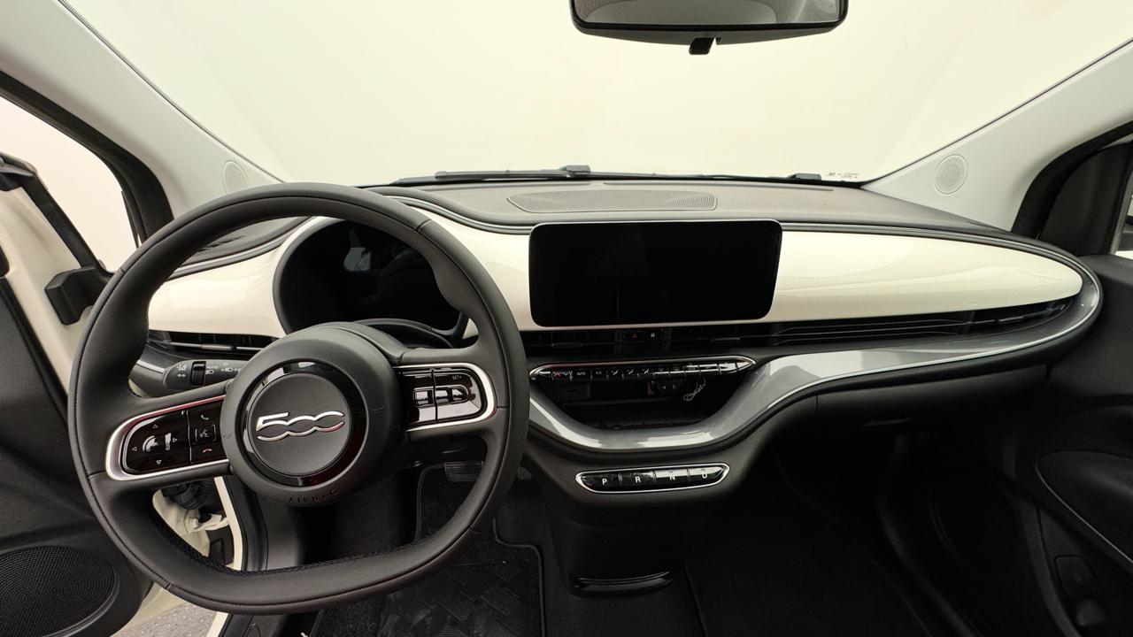 Fiat<br>500 electric 42kWh Icon