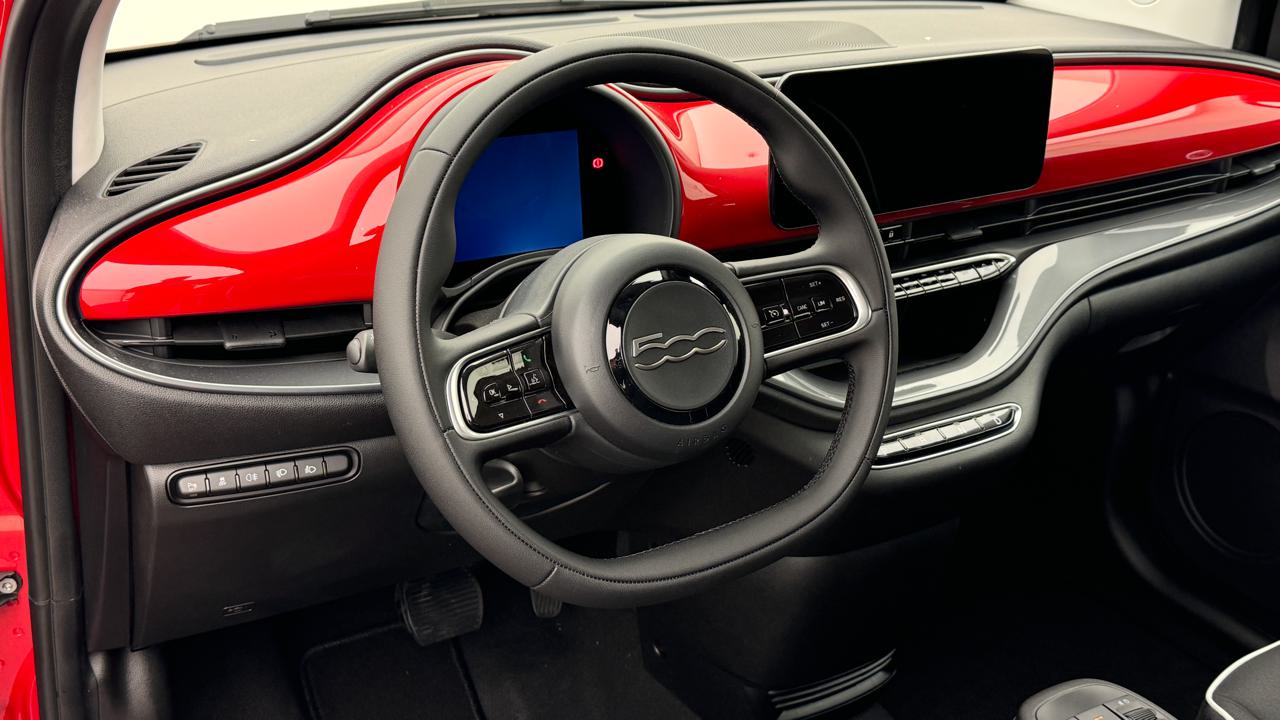 Fiat<br>500 electric 42kWh