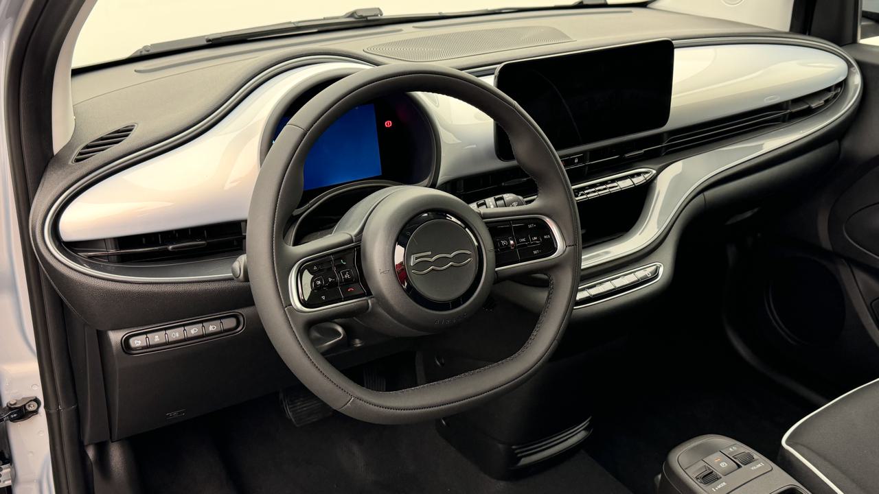 Fiat<br>500 electric 42kWh Icon
